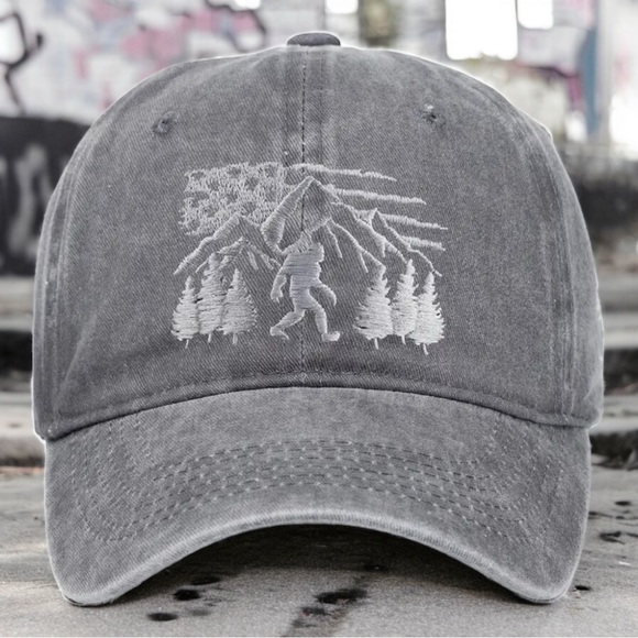 🆕 Unisex Retro Washed Baseball Cap Embroidered Sasquatch Bigfoot USA Flag - Picture 6 of 10